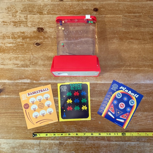 PlayMonster Waterfuls Retro Handheld Water Game Arcade Insert Cards Red Toy - Picture 3 of 3